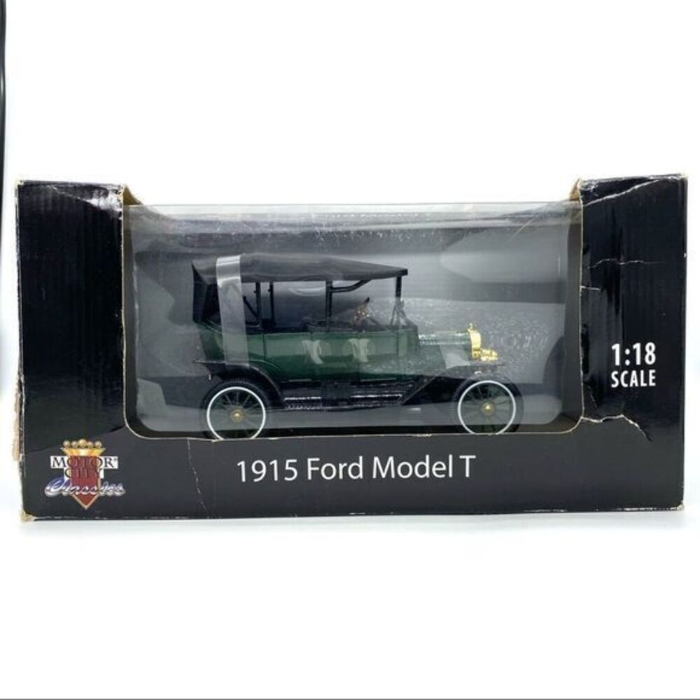 Motor City Classics 1915 Ford Model T Touring Green DieCast